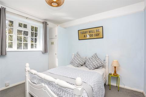 2 bedroom flat to rent, Vale Lodge, Perry Vale, SE23