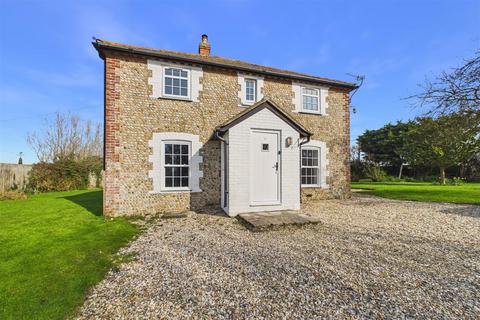 4 bedroom detached house to rent, Manor Lane, South Mundham