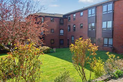 2 bedroom flat for sale, Fircroft, Hightown Road, Banbury