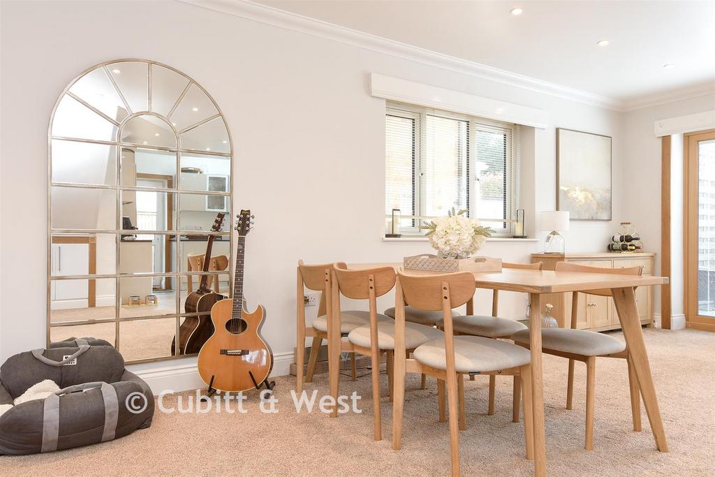 Kitchen Living/Dining Area