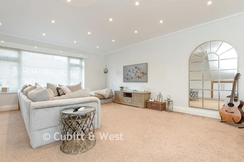 Kitchen Living/Dining Area