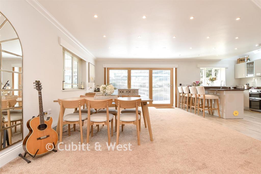 Kitchen Living/Dining Area