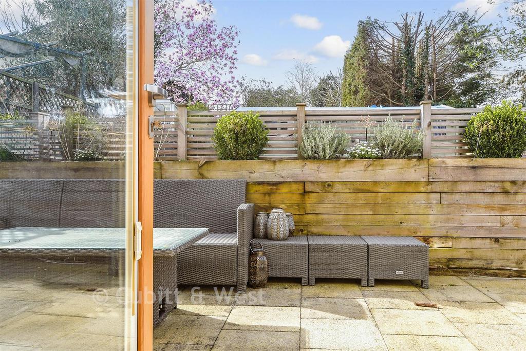 External Lifestyle Photograph