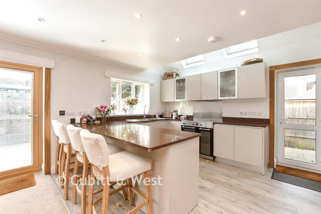 Kitchen Living/Dining Area
