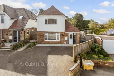 3 bedroom detached house for sale, Tilgate Common, Bletchingley RH1