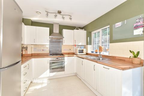 3 bedroom townhouse for sale, Enbrook Valley, Folkestone, Kent