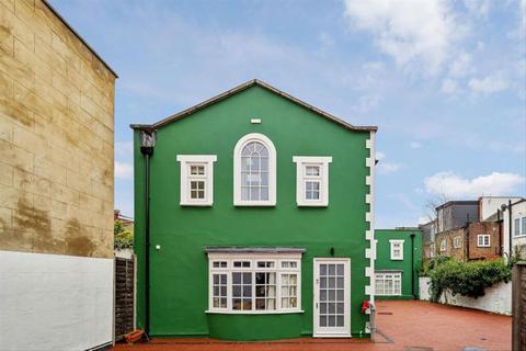 1 bedroom flat to rent, Saville Road, London W4