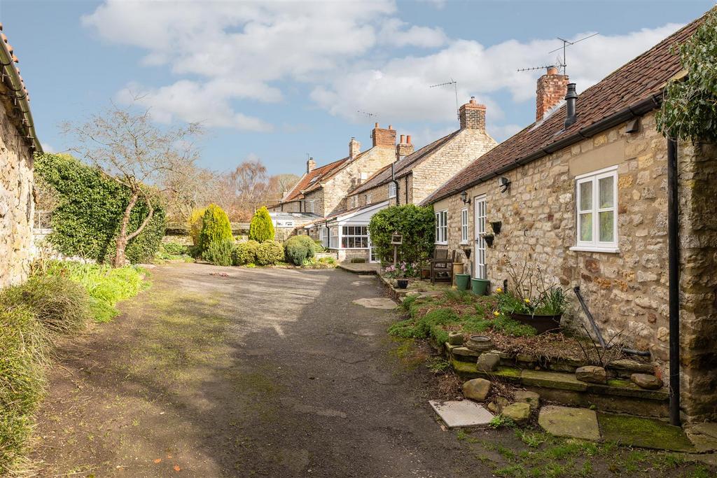 Bridge Farm External-8.jpg