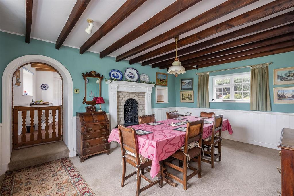 Bridge Farm Dining Room-1.jpg