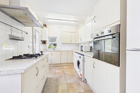 3 bedroom terraced house for sale, Station Road, Kings Heath, Birmingham, B14