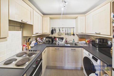 2 bedroom flat for sale, Providence Hill, Bursledon, SO31