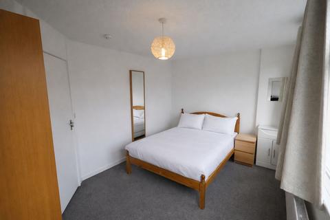 Property to rent, 11 The Glen, Hemel Hempstead, HP2