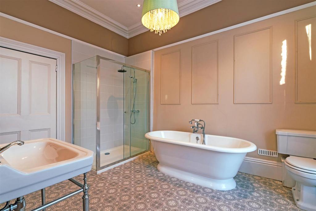 Bedroom 3 En-Suite Bathroom