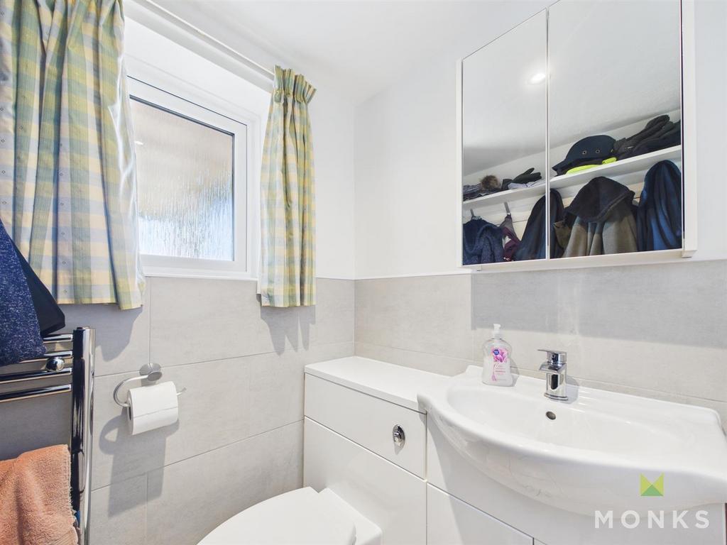 CAM01348 G0-PR0800-STILL003.jpg