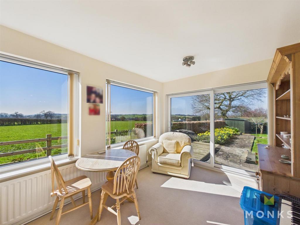 CAM01348 G0-PR0800-STILL013.jpg