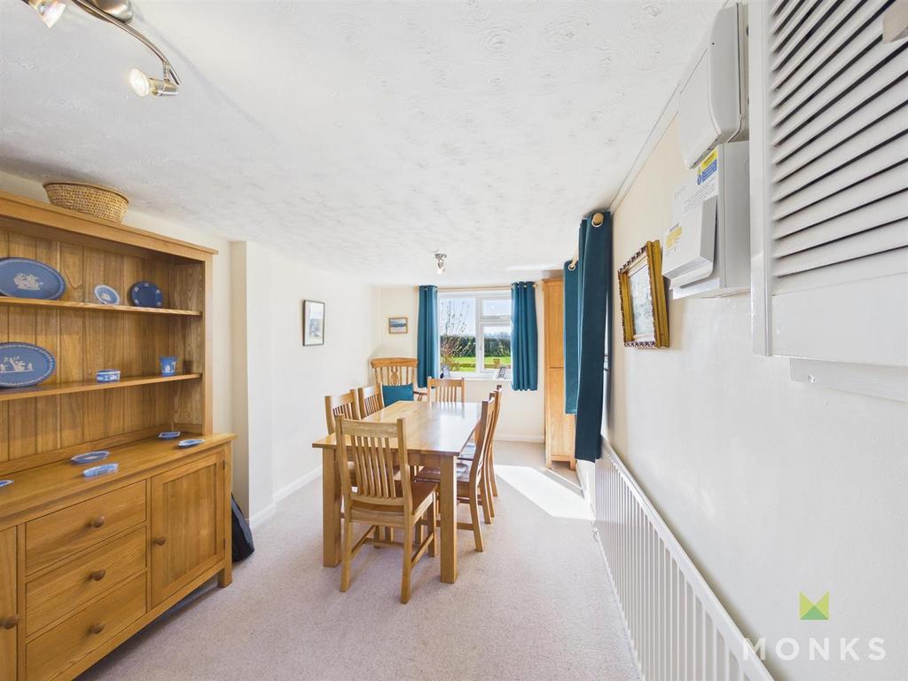 CAM01348 G0-PR0800-STILL002.jpg