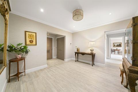 3 bedroom flat for sale, Portsmouth Road, Cobham, Surrey, KT11