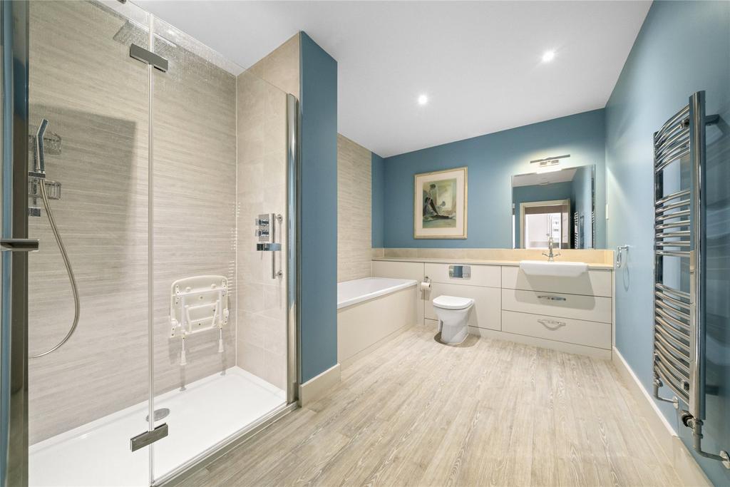Ensuite