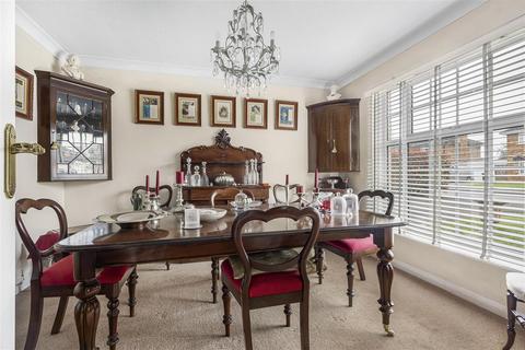 4 bedroom detached house for sale, The Birchwoods, Tilehurst, Reading