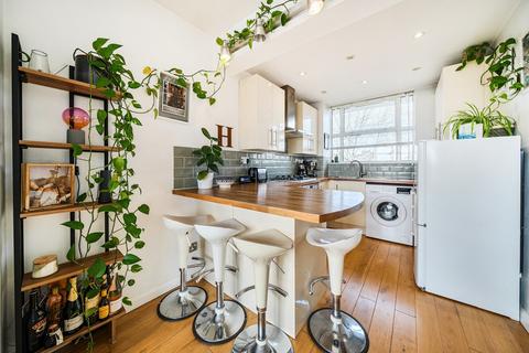 1 bedroom flat for sale, Holdernesse Road, Balham, SW17