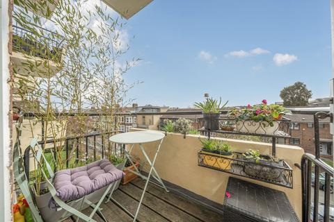 1 bedroom flat for sale, Holdernesse Road, Balham, SW17