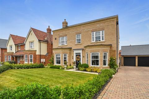 Rose Fields, Lawford Green