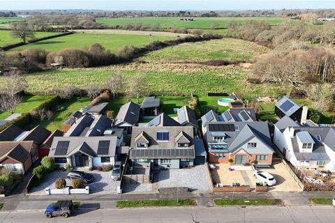 5 bedroom detached house for sale, Cowley Road, Lymington, Hampshire, SO41