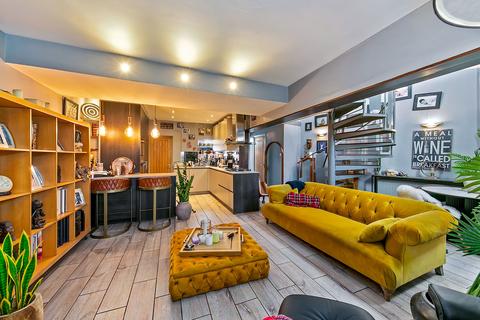 undefined, Worple Way, Richmond