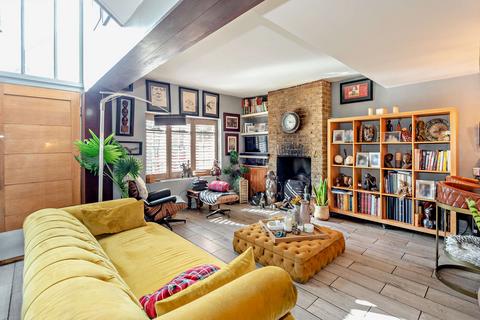 undefined, Worple Way, Richmond