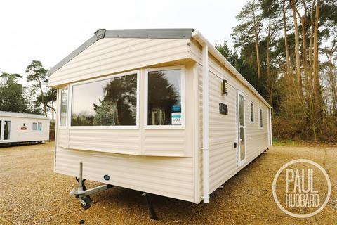 undefined, Foxburrow Hang, Caldecott, Fritton