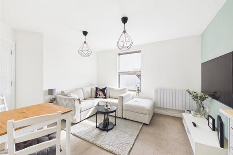 2 bedroom apartment for sale, Bath Road, Cheltenham, Gloucestershire, GL53