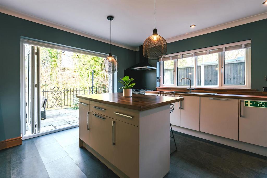 Breakfast Kitchen
