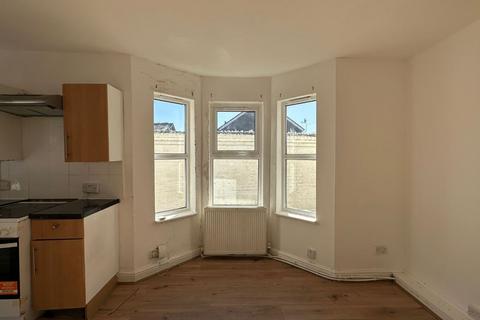 1 bedroom flat for sale, 59 Gillett Road, Thornton Heath, Surrey, CR7 8RL