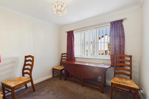 4 bedroom detached house for sale, Green Lane, Buxton