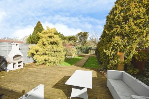 4 bedroom terraced house for sale, Ferguson Avenue, Romford