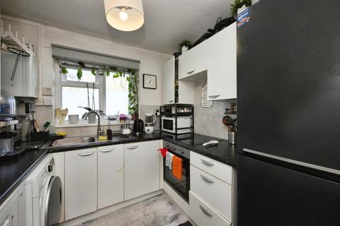 1 bedroom ground floor flat for sale, Badburgham Court, Waltham Abbey