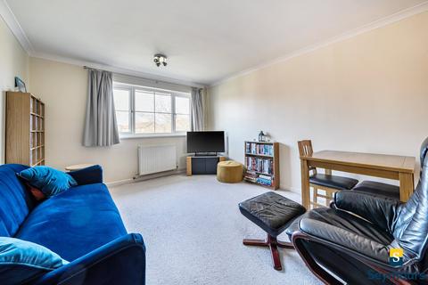 2 bedroom flat for sale, John Russell Close, Surrey GU2
