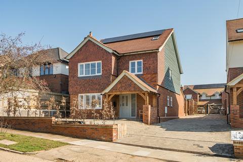 undefined, Crossfields, St. Albans