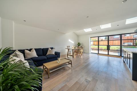 undefined, Crossfields, St. Albans