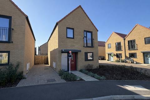 3 bedroom semi-detached house for sale, The Warton, Felixstowe IP11