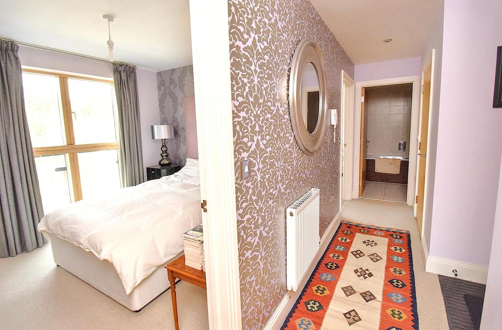 Private Entrance Hall