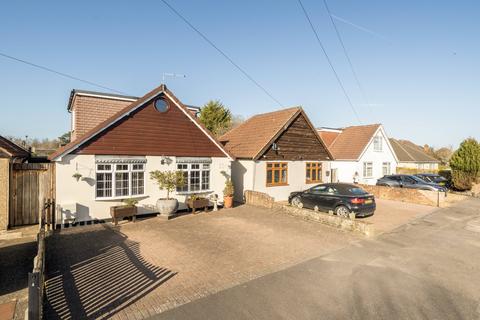 4 bedroom detached house for sale, Oxford Avenue, Burnham, SL1