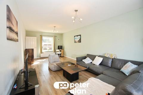 4 bedroom detached house for sale, Blacksmith Close, Oakdale, Blackwood