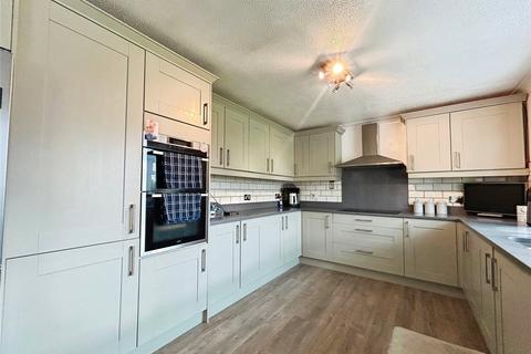 4 bedroom bungalow for sale, Church Road, Kent DA3
