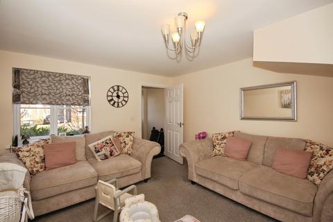 3 bedroom terraced house for sale, Lancaster Way, Whitnash, Leamington Spa