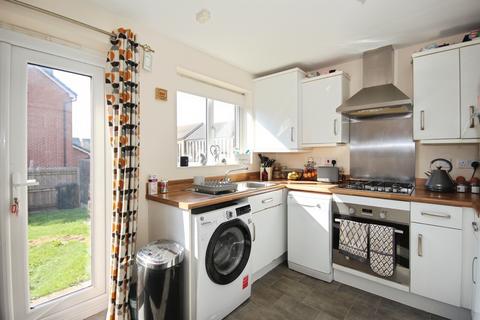 3 bedroom terraced house for sale, Lancaster Way, Whitnash, Leamington Spa