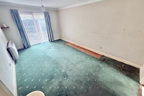 undefined, Knights Field, Luton, LU2 7LN