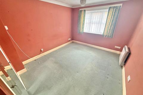 undefined, Knights Field, Luton, LU2 7LN