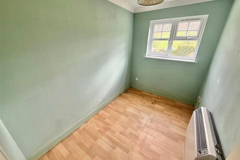 undefined, Knights Field, Luton, LU2 7LN