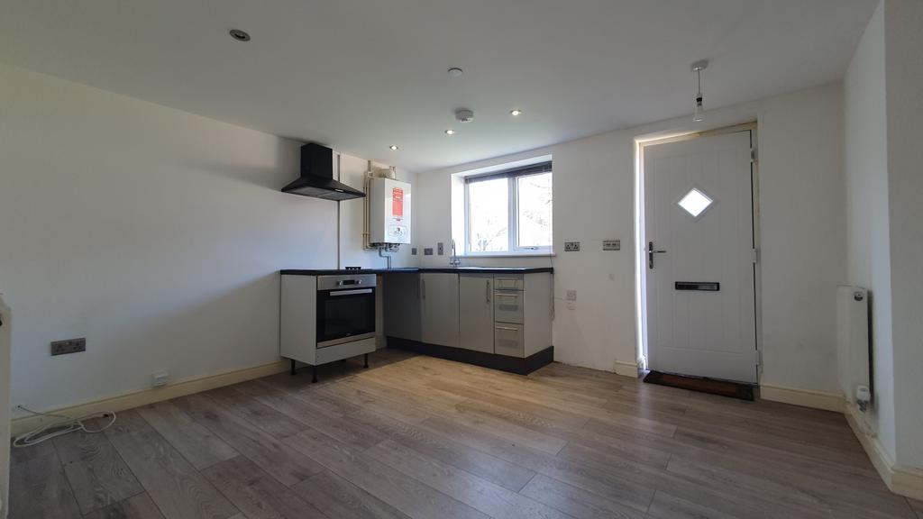 Ground floor 1-bedroom flat to rent